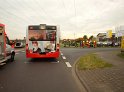 VU KVB Bus PKW Koeln Porz Gremberghoven Neuenhofstr Edmund Rumplerstr P004